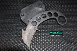 Read more about the article Watch A Surprisingly Sharp Knife Being Made Out Of Pasta