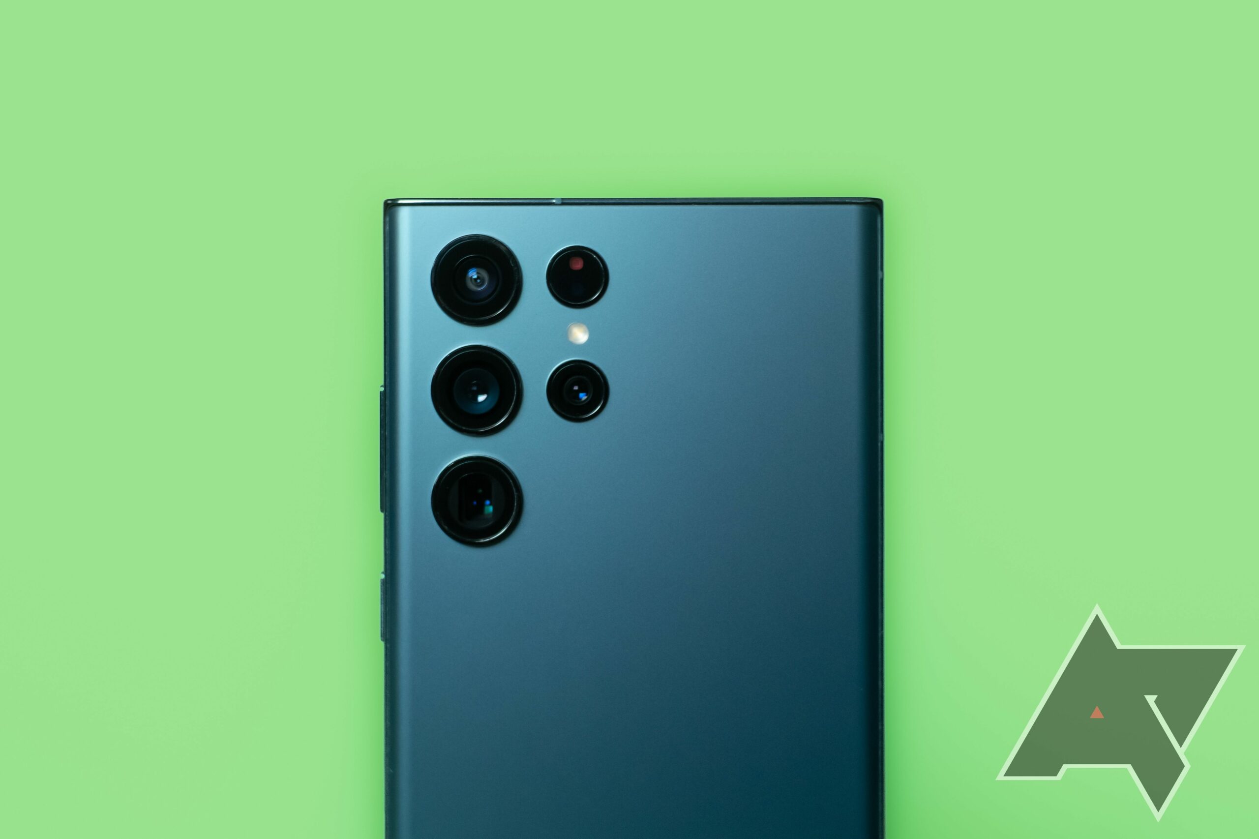 You are currently viewing The Samsung Galaxy S23’s video capabilities should satisfy framerate sticklers
<span class="bsf-rt-reading-time"><span class="bsf-rt-display-label" prefix=""></span> <span class="bsf-rt-display-time" reading_time="1"></span> <span class="bsf-rt-display-postfix" postfix="min read"></span></span><!-- .bsf-rt-reading-time -->