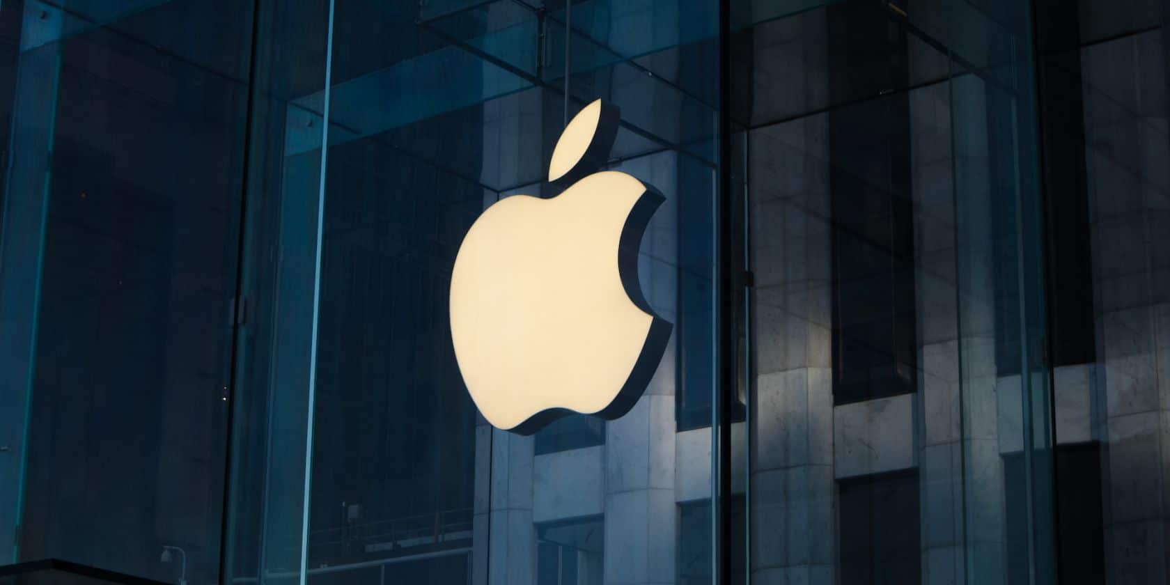 You are currently viewing Why the FBI Isn’t Happy About Apple’s iCloud Encryption
<span class="bsf-rt-reading-time"><span class="bsf-rt-display-label" prefix=""></span> <span class="bsf-rt-display-time" reading_time="1"></span> <span class="bsf-rt-display-postfix" postfix="min read"></span></span><!-- .bsf-rt-reading-time -->