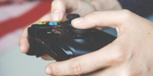 Read more about the article What Are Xbox Live and Xbox Live Gold?