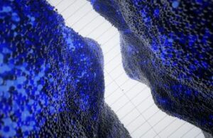 Read more about the article Digital Artist Behind Iconic PS5 Campaign Launches Evolving VR Art Gallery