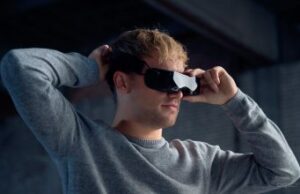 Read more about the article Thin & Light PC VR Headset Bigscreen Beyond Now Shipping in US
<span class="bsf-rt-reading-time"><span class="bsf-rt-display-label" prefix=""></span> <span class="bsf-rt-display-time" reading_time="2"></span> <span class="bsf-rt-display-postfix" postfix="min read"></span></span><!-- .bsf-rt-reading-time -->