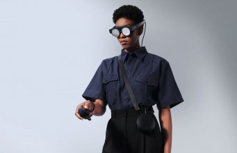 You are currently viewing Magic Leap Shakes up Leadership with New CEO
<span class="bsf-rt-reading-time"><span class="bsf-rt-display-label" prefix=""></span> <span class="bsf-rt-display-time" reading_time="2"></span> <span class="bsf-rt-display-postfix" postfix="min read"></span></span><!-- .bsf-rt-reading-time -->