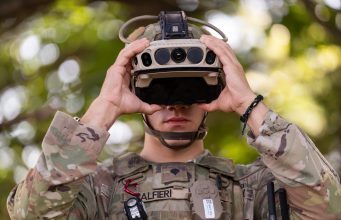 You are currently viewing U.S. Army Needs Microsoft AR Headset to Be “substantially less” Than Projected $80K Price Tag
<span class="bsf-rt-reading-time"><span class="bsf-rt-display-label" prefix=""></span> <span class="bsf-rt-display-time" reading_time="2"></span> <span class="bsf-rt-display-postfix" postfix="min read"></span></span><!-- .bsf-rt-reading-time -->