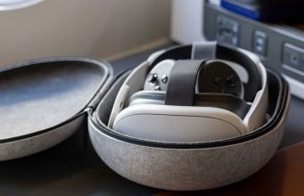 You are currently viewing Meta to Bring Quest 3 In-flight Entertainment to More Airlines After Successful Lufthansa Program
<span class="bsf-rt-reading-time"><span class="bsf-rt-display-label" prefix=""></span> <span class="bsf-rt-display-time" reading_time="2"></span> <span class="bsf-rt-display-postfix" postfix="min read"></span></span><!-- .bsf-rt-reading-time -->