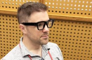 Read more about the article Hands-on: Meta Ray-Ban Display Glasses & Neural Band Offer a Glimpse of Future AR Glasses